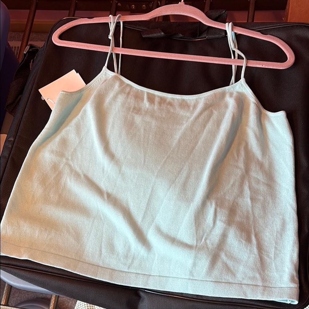 Vince. Mint Green Sleeveless Crop Camisole